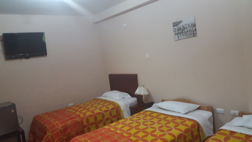 Hotel Mamatina 万查科 外观 照片