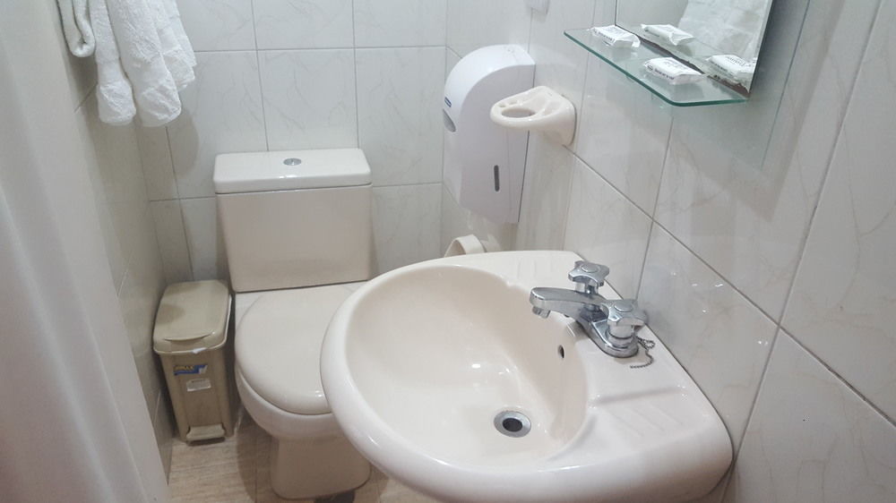 Hotel Mamatina 万查科 外观 照片
